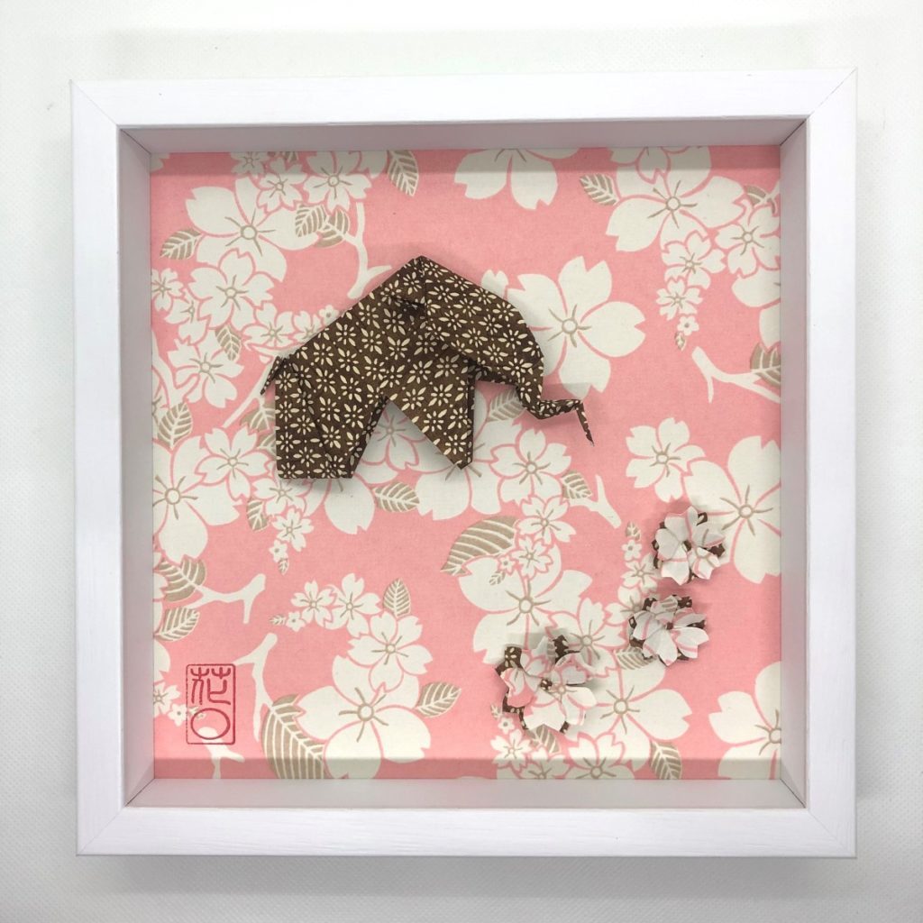 Cadre en bois Éléphant origami Rose