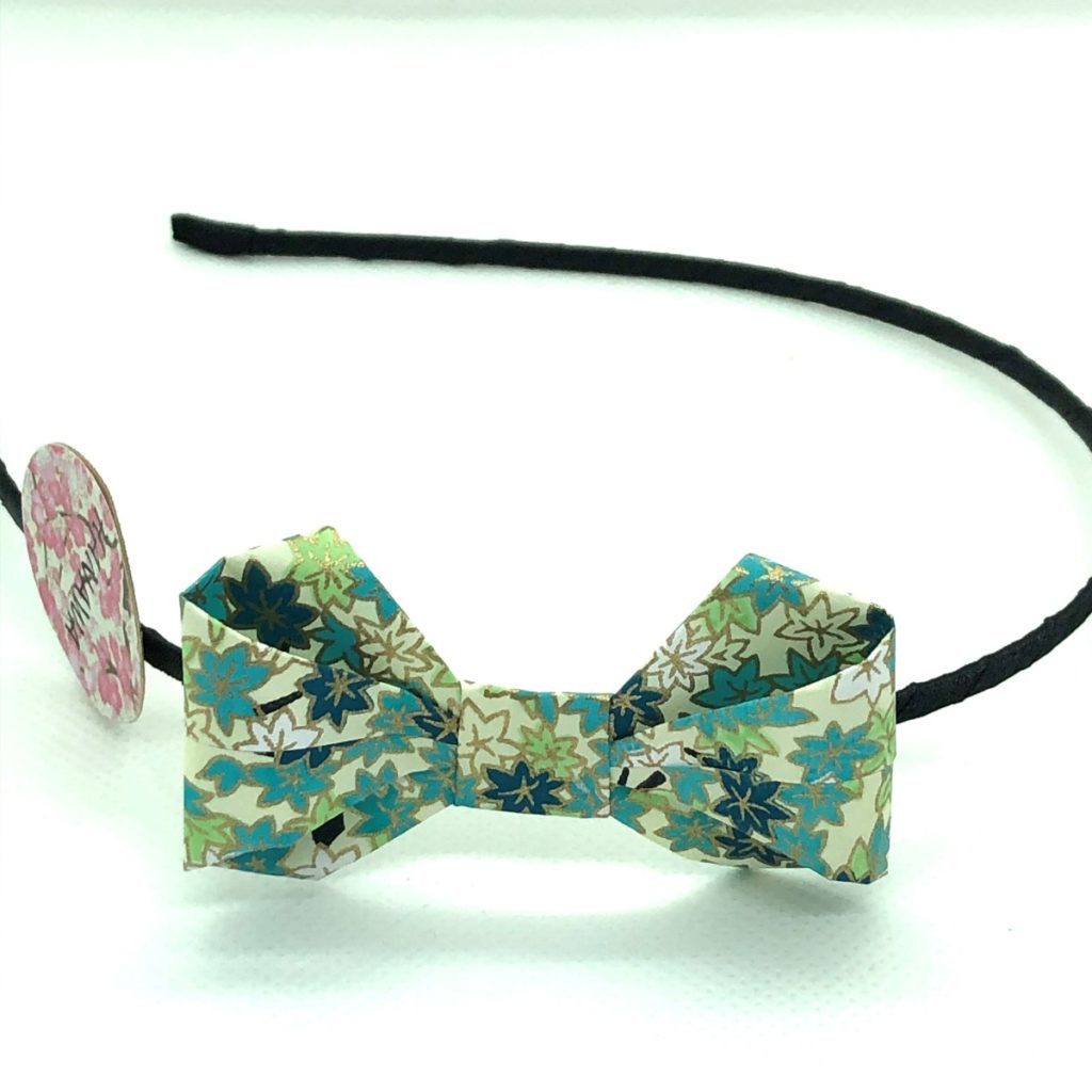 Serre-tête avec nœud en origami bleu turquoise