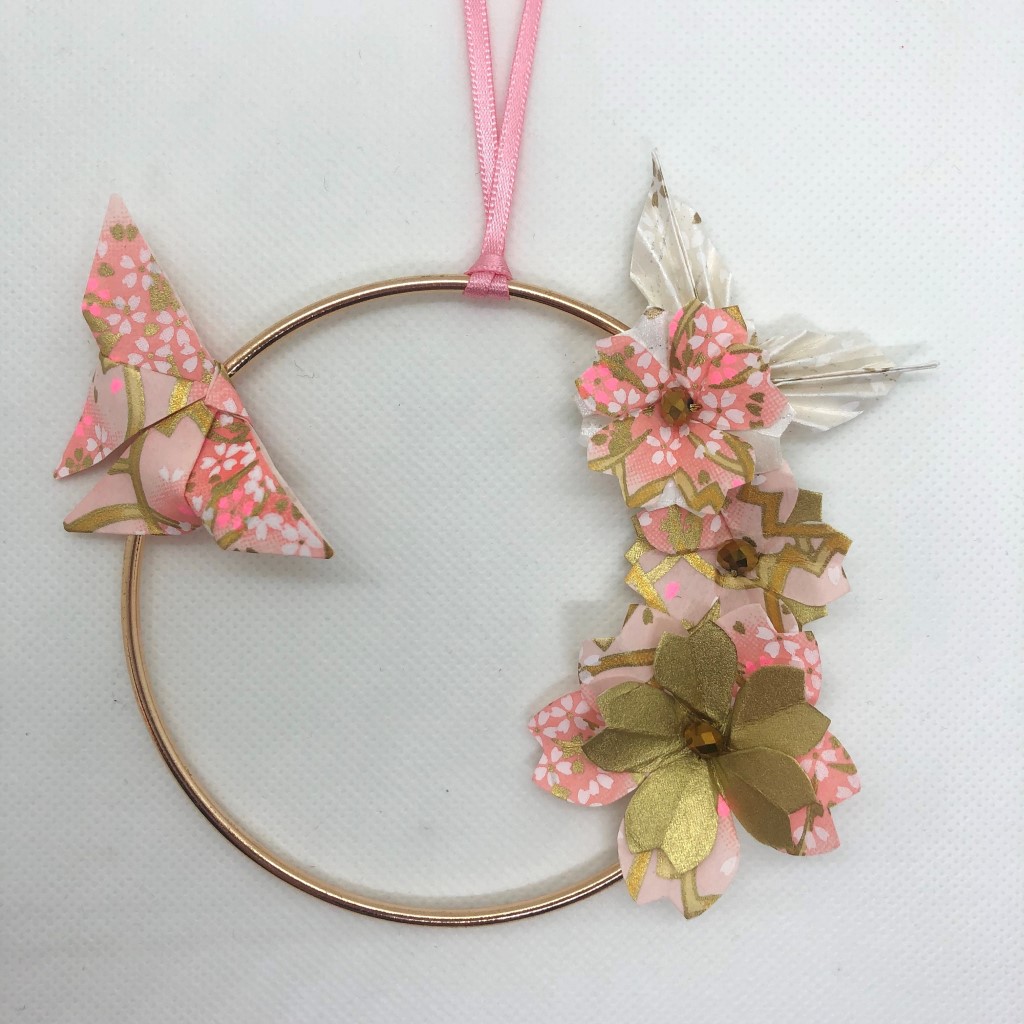 Couronne Izu avec fleurs en origami – Sakura