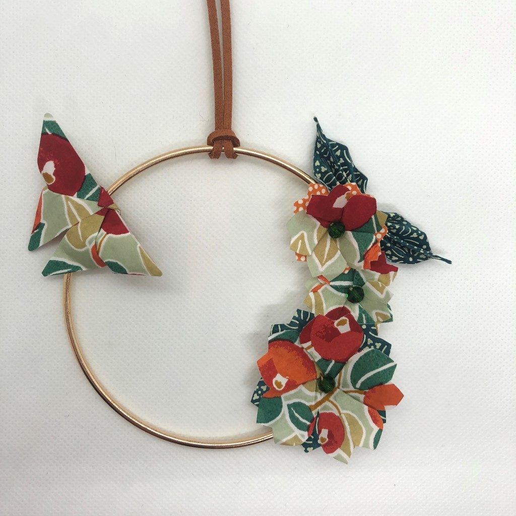 Couronne Izu avec fleurs en origami – Terracotta