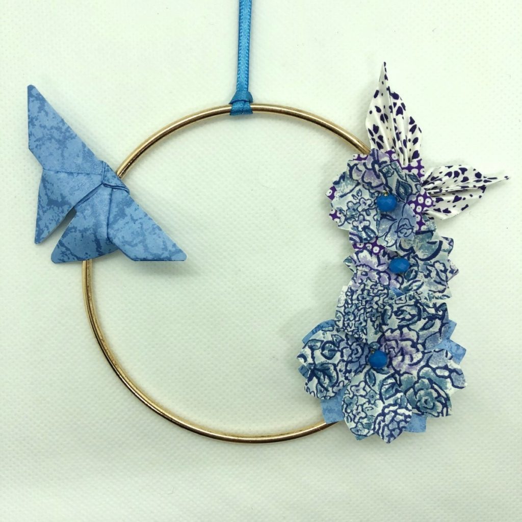 Couronne Izu avec fleurs en origami – Liberty bleu