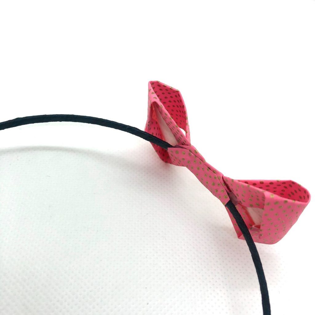 Serre-tête avec nœud en origami rose pois argentés