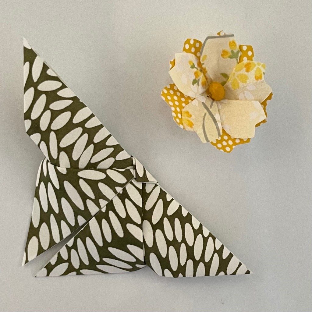 Lots de 2 magnets Origami Papillon et Fleur- Vert & Jaune