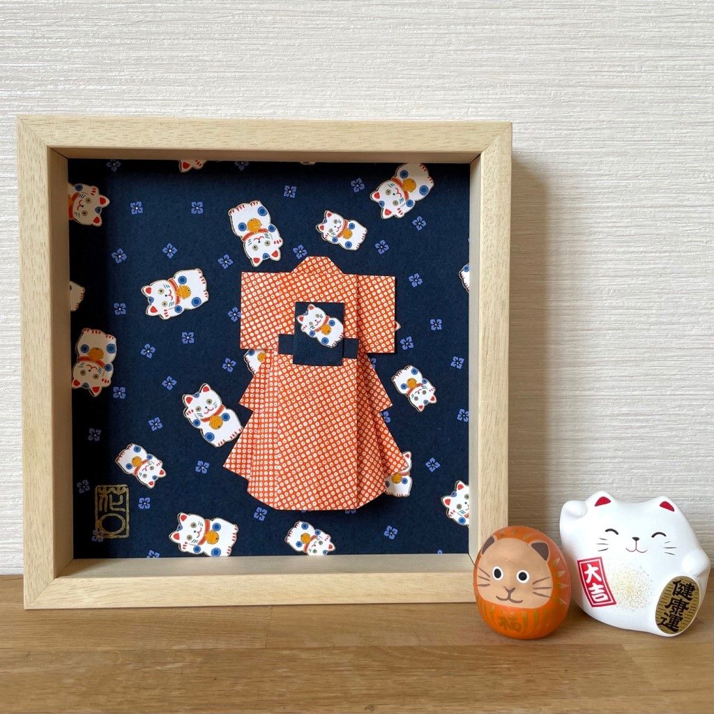 Cadre en bois naturel Kimono Maneki-neko