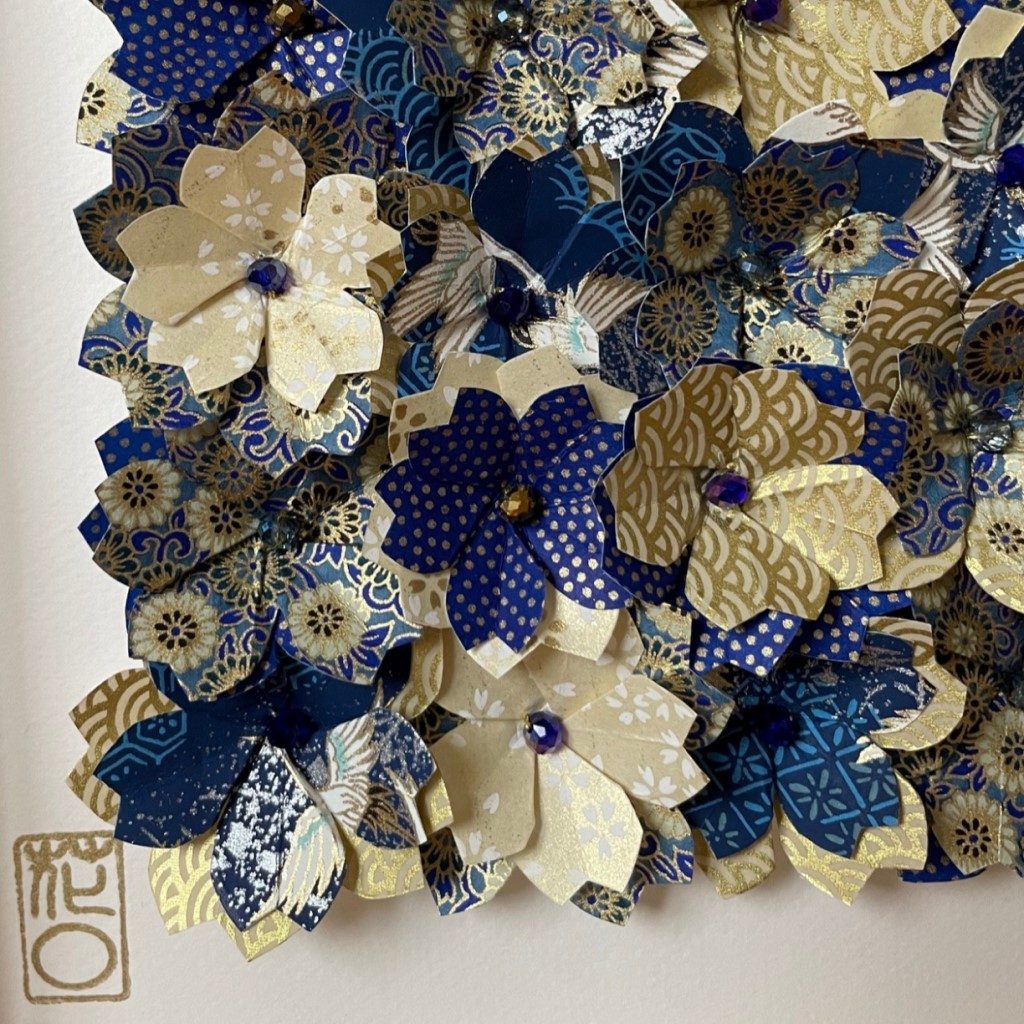 Grand Cadre en bois Fleurs origami – Bleu nuit