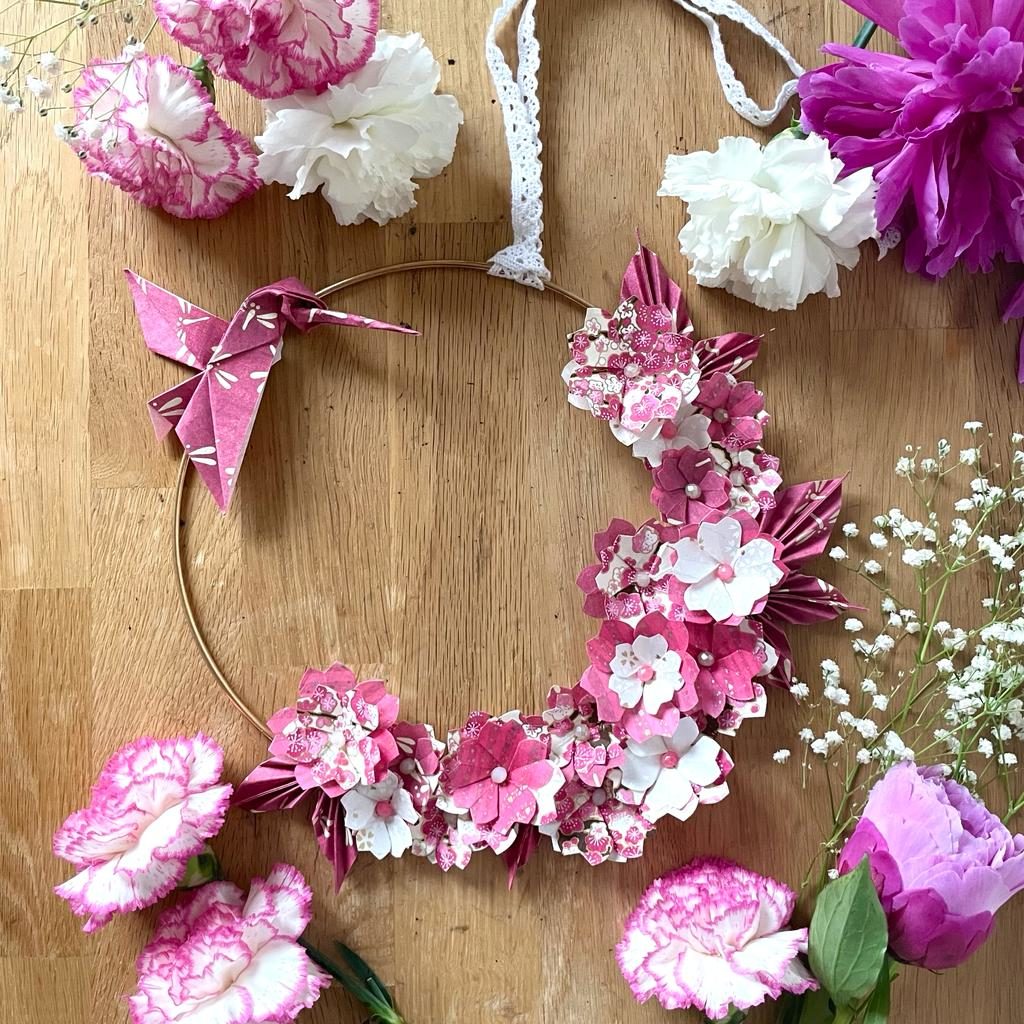 Couronne Kamakura avec fleurs en origami – Rose & Blanc