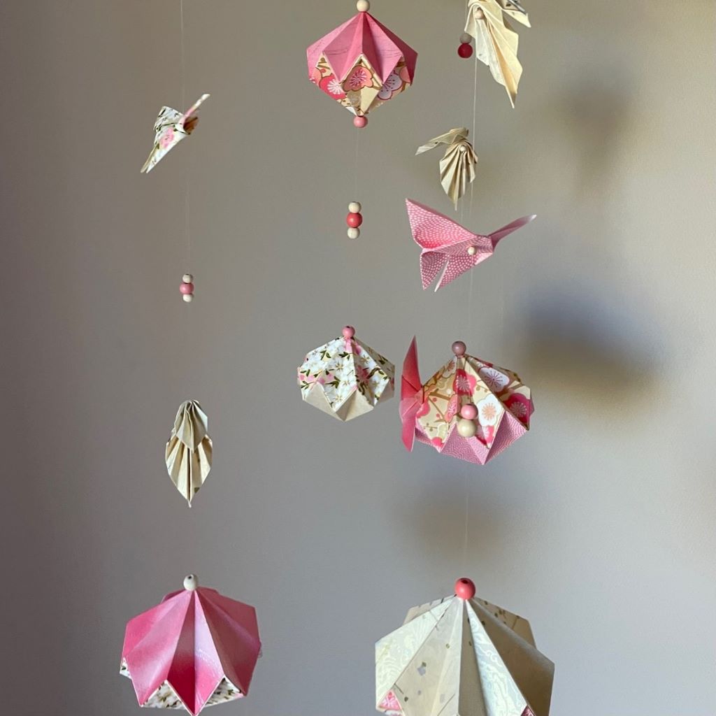 Suspension mobile origami Beige & Rose