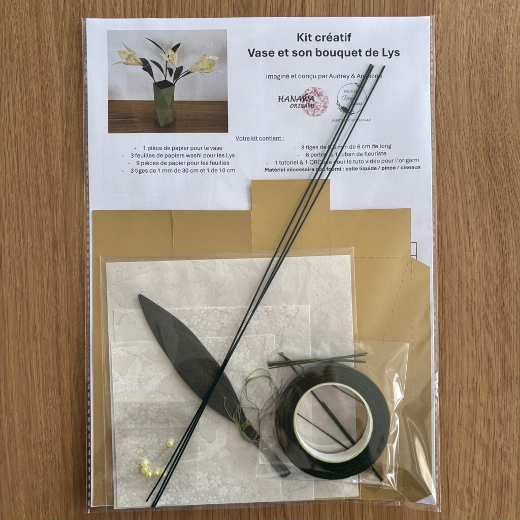 KIT Créatif Vase et son bouquet de lys – Blanc & Or