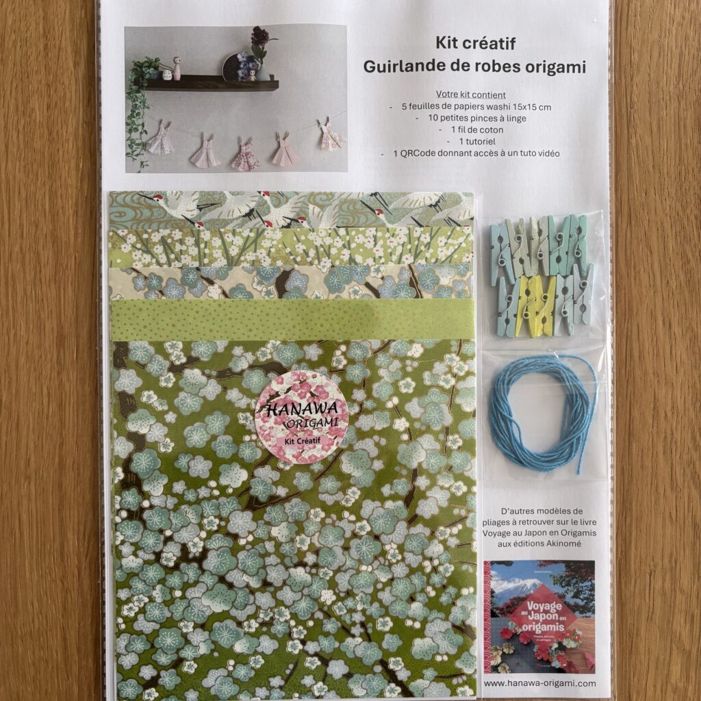 KIT Créatif Guirlande de Robes origami – Bleu